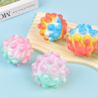 Balle lumineuse en silicone écologique quatre couleurs, anti-stress à presser, jouet unisexe pour soulager le stress et la décompression, pour les 8 ans et plus