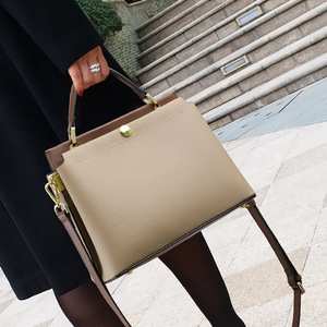 Bolsos de Mano de Cuero Genuino para Mujer, Bolsos de Hombro de Gran Capacidad, Diseño de Moda, Personalizados, Venta al Por Mayor de Fábrica - Product Image 1