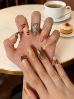 Faux ongles à presser Marron Gris Amande, motif feuille d'or, accent perle dorée 3D en forme de coquille, taille moyenne, 10 pièces, design acrylique pour l'extrémité des doigts