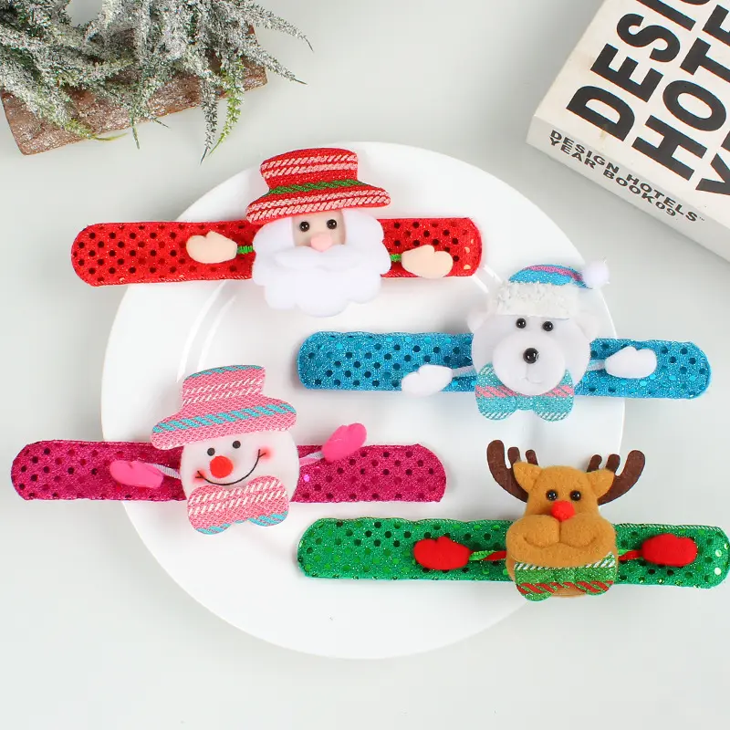 Penjualan laris 2024 mainan Natal hadiah kecil untuk anak-anak cincin tangan boneka manusia salju Santa Claus gelang Clap Natal lingkaran tangan mewah