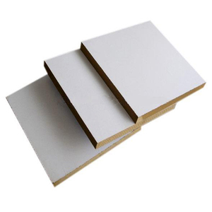 Panneau MDF imperméable <span class=keywords><strong>stratifié</strong></span> mélamine blanc, <span class=keywords><strong>prix</strong></span> de Linyi, Chine - Product Image 1