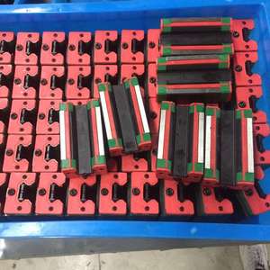 Hot-bán CNC máy công cụ phụ kiện chính xác tuyến tính vận chuyển khối vuông thanh trượt đường sắt HGH thép tốc độ cao độ chính xác cao - Product Image 4