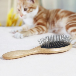 Baoli OEM 95g 64x220mm cepillo de aseo gato Show Dog <span class=keywords><strong>Madan</strong></span> inoxidable Pin cepillo de madera gato perro aseo Slicker cepillo para mascotas - Product Image 6