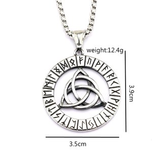 Collar nórdico de acero inoxidable con colgante de runas vikingas y diseño de nudo celta para hombre, joyería de regalo - Product Image 5