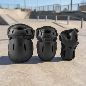 ADJUSTABLE STRAPS COMFORT PADS FOR ACTION SPORTS PROTECTOR SET - Product Image 3