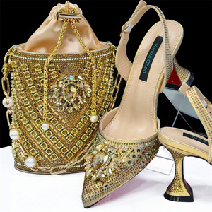 Shoe and <b>bag</b> set combination - Pointed-toe women's large-size high-heeled shoes - Wedding shoes paired with bucket <b>bag</b> - Product Image 4