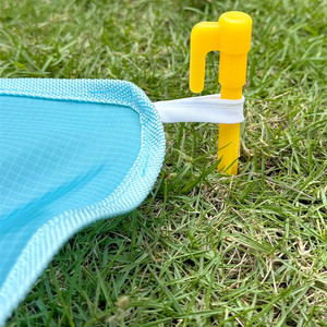 Manta de Picnic de Bolsillo, Impermeable y Resistente a la Arena, Lona Compacta <span class=keywords><strong>para</strong></span> Camping, Festivales, Senderismo, Viajes y Recreación al Aire Libre - Product Image 3