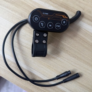 Repuesto para Scooter Eléctrico LIVIAE, Acelerador de Dedo Impermeable de 52V 60V 72V con Botón Auxiliar - Product Image 4