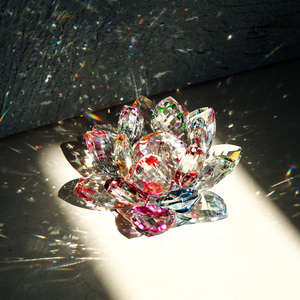 Statuine Scintillanti a Forma di <span class=keywords><strong>Fiore</strong></span> di Loto in Cristallo Ornamento Decorativo Feng Shui <span class=keywords><strong>Fiore</strong></span> di Cristallo per Centrotavola Casa e Ufficio - Product Image 4