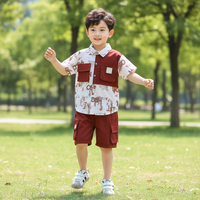 Ensemble chemise à manches courtes et short tie-dye imprimé avec lettres et patchwork pour garçons – Tenue deux pièces pour enfants – Vente en gros usine – Costume pour enfants