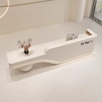Bureau de réception de poste d'infirmière en bois moderne pour le comptoir de manucure de salon d'hôpital ou la conception de comptoir avant d'hôtel