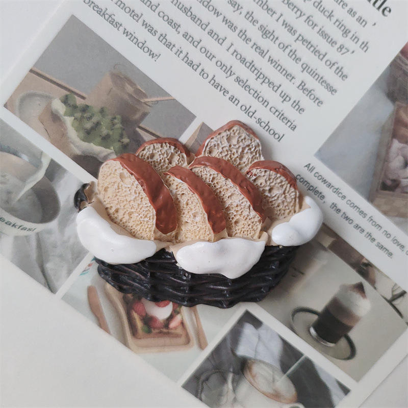 Sliced basket bread number 11