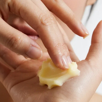 Crème et baume pour cuticules à base de plantes 30g - Huile réparatrice hydratante, fortifiant pour les ongles avec logo personnalisé pour le traitement des ongles
