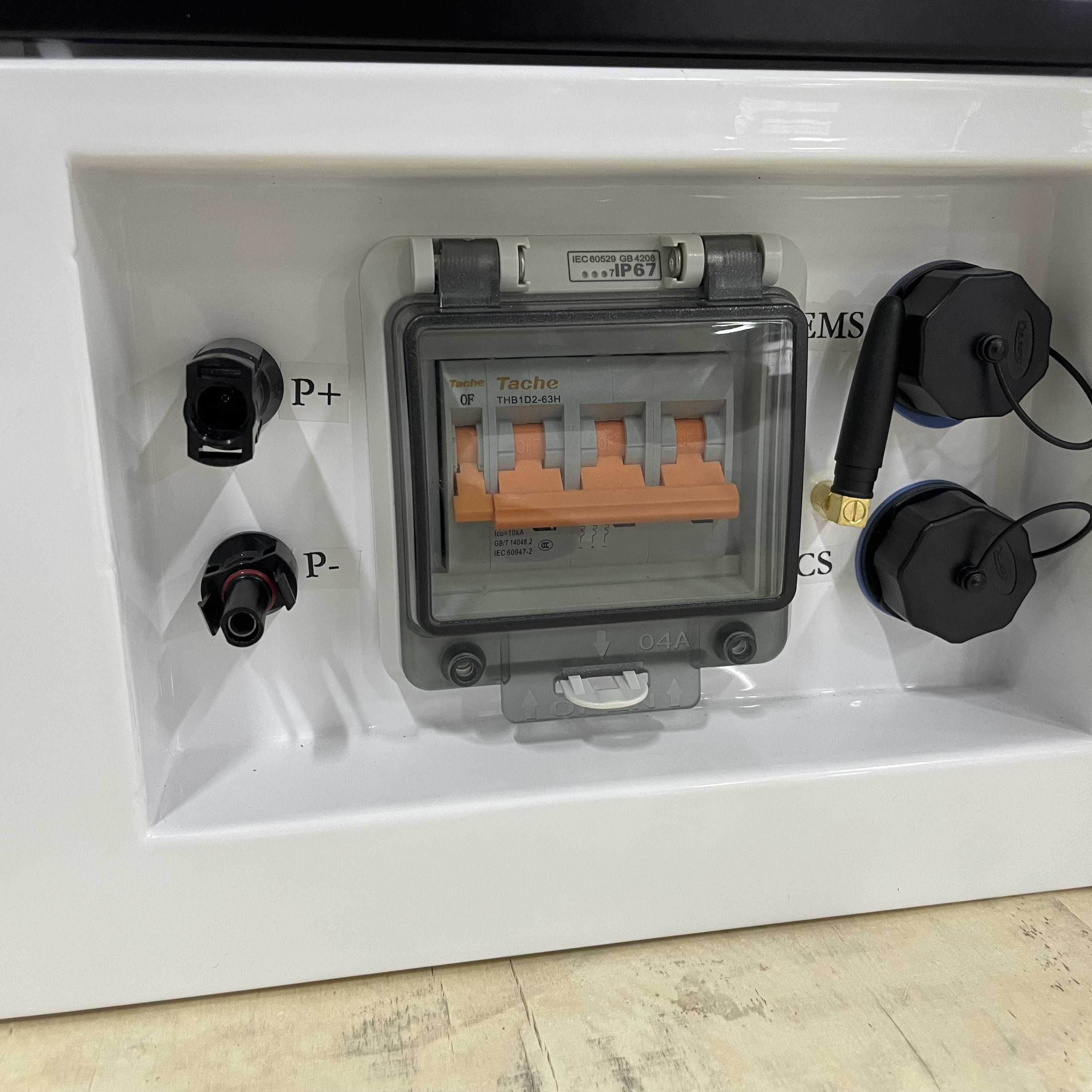 Renewable Energy System Cworth Panneaux Solaires 100Ah 200Ah Lithium Solar Panel Battery Lifepo4 for Home · image 4