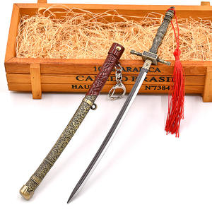 Superventas Bloodline Curse Pop-up Mini Tachi Senkage Espada y arma modelo llavero artículo decorativo mochila colgante 22CM - Product Image 1