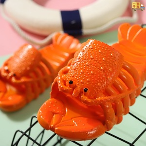 รองเท้าแตะคู่รักฤดูร้อนสำหรับผู้หญิงและผู้ชาย ลายการ์ตูนน่ารัก สไตล์ลำลอง ใส่ได้ทั้งผู้ใหญ่และเด็ก เหมาะสำหรับใส่ในบ้าน ชายหาด ลายกุ้งล็อบสเตอร์ - Product Image 4