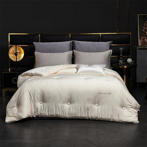 ดูเซียงเม่ยเมี่ยนคังผ้านวมใยถั่วเหลืองปักลาย 203x229 ซม. ผ้าซาตินสำหรับใช้ในโรงแรม ให้ความอบอุ่นตลอดทั้งสี่ฤดู - Product Image 1