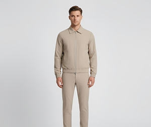Ensemble de survêtement d'hiver uni personnalisé OEM pour hommes, fabricant de survêtements en gros pour les détaillants de vêtements de sport américains, coupe classique - Product Image 1