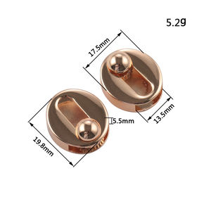 Puntas de encaje de zapatos doradas y plateadas a la moda al por mayor cordones de zapatos con logotipo grabado cabeza Aglets tapón para ropa zapatos y natación - Product Image 1