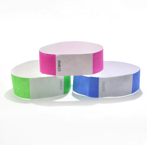 Pulseras de papel coloridas con números impresos, de un solo uso, informales - Product Image 1