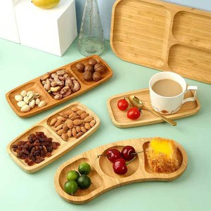 Bandeja de bambú dividida en tres compartimentos para servir desayuno, fruta, refrigerios, uso doméstico, estilo simple. - Product Image 4