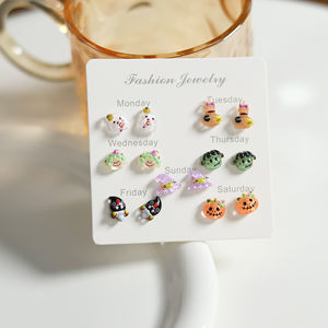 ต่างหูเม็ดกลมเรซินที่ไม่ซ้ำใครใส่ได้ทั้งชายและหญิงสีสันสดใสตลกๆดีไซน์รูปทรงเรขาคณิตพร้อมฝาปิดสำหรับเด็กผู้หญิงตัวเล็ก - Product Image 4