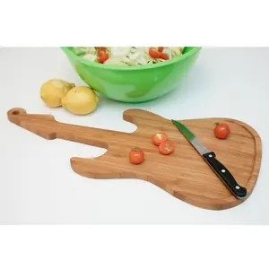 Vente en gros <span class=keywords><strong>Planche</strong></span> à découper en bambou pour légumes <span class=keywords><strong>Planche</strong></span> à découper en bambou en <span class=keywords><strong>forme</strong></span> de <span class=keywords><strong>guitare</strong></span> pour la cuisine - Product Image 1