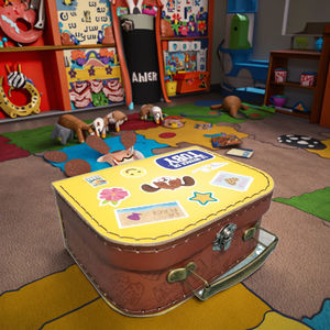 Boîte d'emballage balançoire auto-dressante réutilisable écologique faite à la main avec revêtement UV de stratification mate papier recyclé - Product Image 4