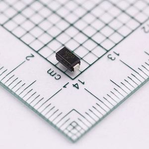 new and original SMAJ60CA/SMA SMA DO-214AC Diodes TVS Diodes 96.8V 400W Bidirectional - Product Image 1