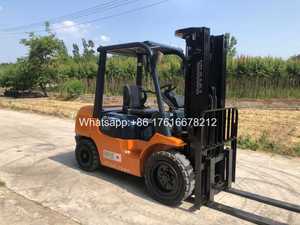 Gran Oferta, Casi Nuevo, Hecho en Japón, 30 Montacargas Usados de 3 Toneladas en Buen Estado - Product Image 2