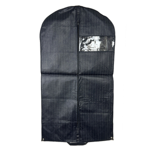 Bán buôn rõ ràng Bìa lưu trữ màu đen không dệt trường hợp túi may mặc với Pocket - Product Image 3