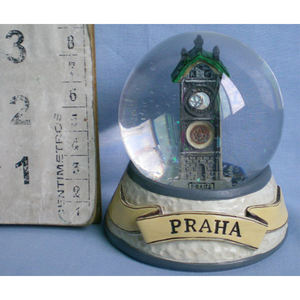 Globe d'eau en verre personnalisé Résine 3D <span class=keywords><strong>Prague</strong></span> Boule à neige Souvenirs Cadeaux - Product Image 3