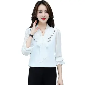2023 <span class=keywords><strong>donna</strong></span> primavera nuova versione di tutta la camicia <span class=keywords><strong>bianca</strong></span> con <span class=keywords><strong>scollo</strong></span> a <span class=keywords><strong>V</strong></span> femminile a maniche lunghe legata con fiocco camicia di Chiffon - Product Image 1