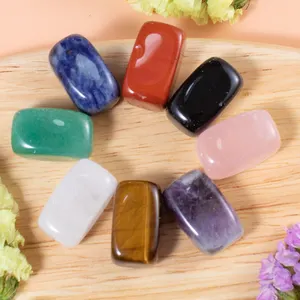 Hochwertiger natürlicher Kristall Tumble Stone Healing Crystal Crafts Polierte Steine Verschiedene Farbe Edelsteine für die spirituelle Therapie