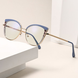 Nuevas monturas ópticas Cat Eye para mujer, anti luz azul, montura completa, lentes de PC con protección UV400. - Product Image 4