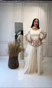 อินเดียชาติพันธุ์สวมใส่เครื่องแต่งกายสามชิ้นชุดเสื้อผ้าผู้หญิงพิมพ์อินเดีย Kurtis พร้อมกางเกง Palazzo คุณภาพสูงวัสดุ - Product Image 2