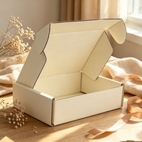 Boîte d'emballage carrée en carton ondulé personnalisable avec logo, haut de gamme, écologique et recyclable, pour cadeaux, bougies artisanales et emballages pour petites entreprises