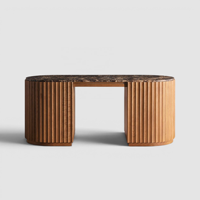 Bureau de direction moderne de 70 pouces avec deux piedestaux cannelés, finition bois foncé, plateau aspect marbre et rangement pour bureau à domicile
