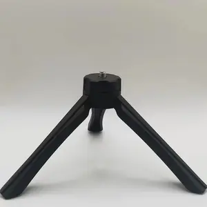 Pieghevole flessibile 360 gradi Mini Desktop Stand portatile treppiede per la fotocamera del telefono proiettore Mobile