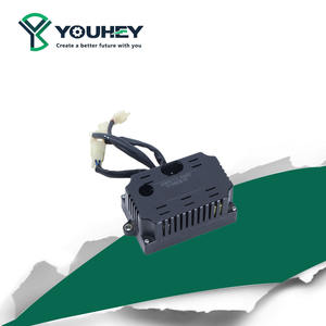 HJ-5K25DH 5KW เครื่องควบคุมแรงดันไฟฟ้าเฟสเดียว 12/14 สาย AVR ระบบควบคุมแรงดันไฟฟ้าอัตโนมัติ - Product Image 1