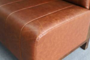 Conjunto de Muebles para Restaurante Comercial con Mesa, Sofá Banqueta de Cuero PU, Tablero de Madera Maciza y Base de Metal - Product Image 6