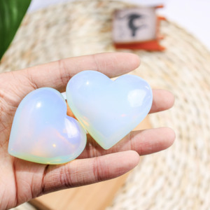 หินโอปอลรูปหัวใจขัดเงาสำหรับขายส่ง เหมาะสำหรับเป็นของขวัญตามหลักฮวงจุ้ย - Product Image 3