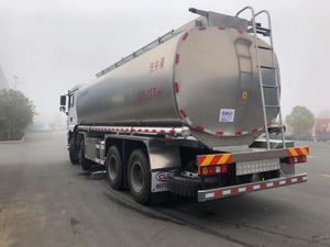 Camion-citerne de transport de liquides dangereux (gamme complète de tonnages) - Product Image 5