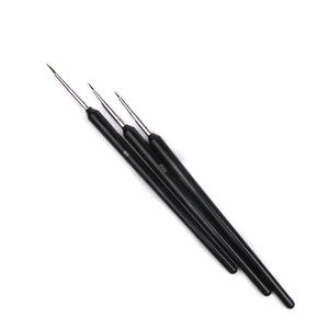 Juego de 3 Pinceles Negros para Decoración de Uñas, Pinceles para Delinear y Pintar Uñas, para Líneas Largas, Detalles y Diseños Finos - Product Image 3