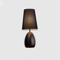 Support E27 en tissu d'acier Lampe de table moderne Lampe de table à led Lampe de bureau Lampe de lecture pour villa Hôtel