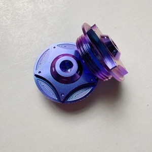 Écrous en titane Gr5 en gros M20*1.5 usinés CNC, grade 10.9/12.9, vis de bouchon de <span class=keywords><strong>vidange</strong></span> d'huile moteur haute résistance pour moto - Product Image 2