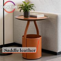 Table d'appoint moderne avec base en cuir de selle, design seau de rangement, couleur marron beige, meubles de salon, mesa auxiliar