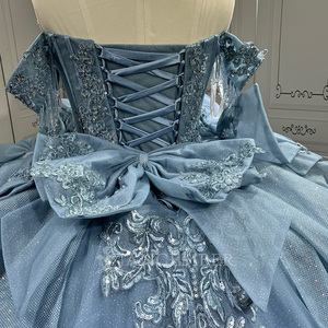 Vestido de Quinceañera Largo hasta el Suelo con Cola de Capilla, Modelo Lsmu176, en Satén Moderno con Estampado Azul para Adolescentes, Jancember - Product Image 4