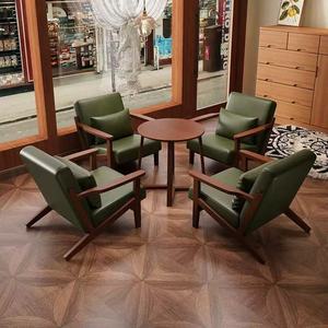 <span class=keywords><strong>Fauteuil</strong></span> d'appoint de style mid-century pour salon, revêtement en <span class=keywords><strong>cuir</strong></span> PU <span class=keywords><strong>vert</strong></span> avec structure en bois massif, <span class=keywords><strong>fauteuil</strong></span> rétro pour la maison ou le café - Product Image 3