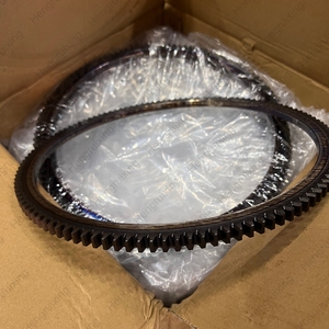 MD024812 23212-42000ชิ้นส่วนเครื่องยนต์ดีเซลเฟืองวงแหวนล้อตุนกำลังสำหรับ4m40และ L200 L300 Pajero 1996 - <span class=keywords><strong>2015</strong></span> 307*271*10มม. 120ตัน - Product Image 3